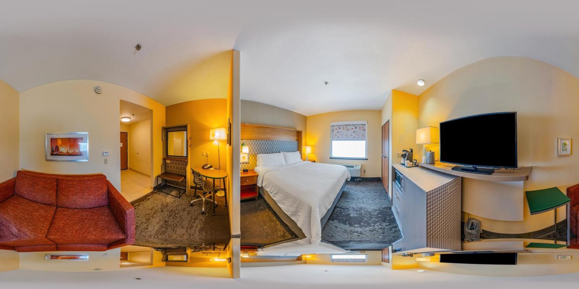 - By Ihg Hotel