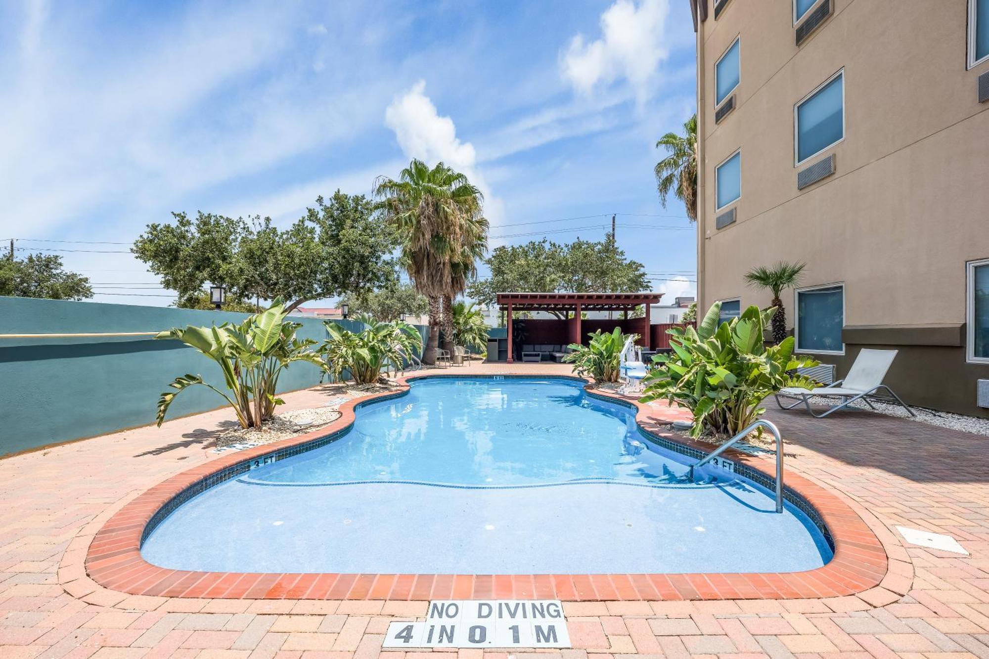 - By Ihg 3* Brownsville