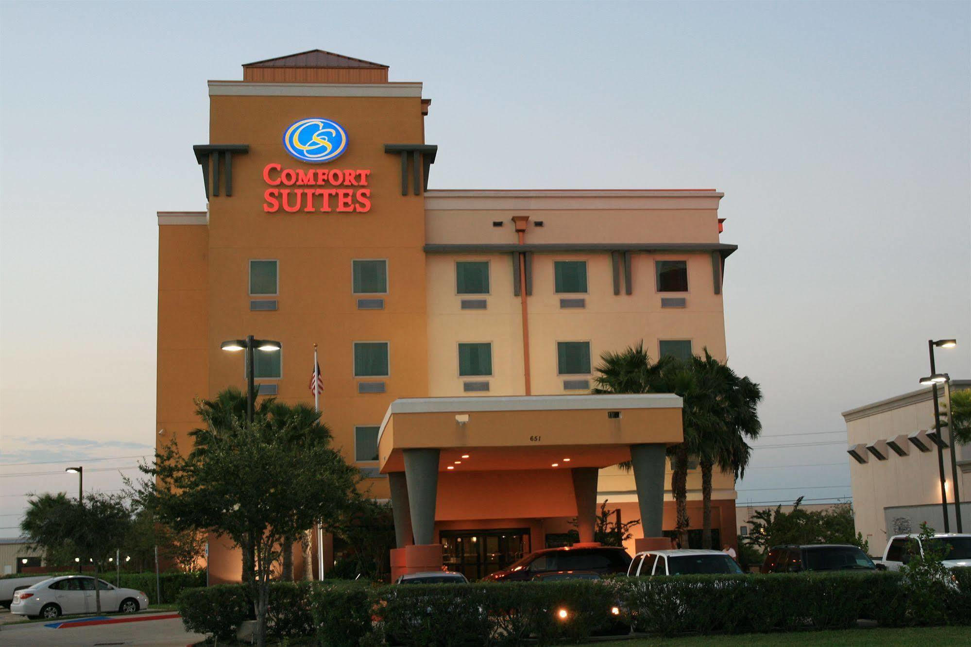 Hotel - By Ihg